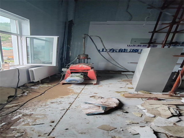 沁水地基基础下沉墙体裂缝加固注浆顶升施工